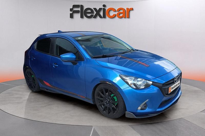 Azul Usado 2018 Mazda 2 Luxury Berlina | 9990 € (Buen precio) - Imagen 1/4