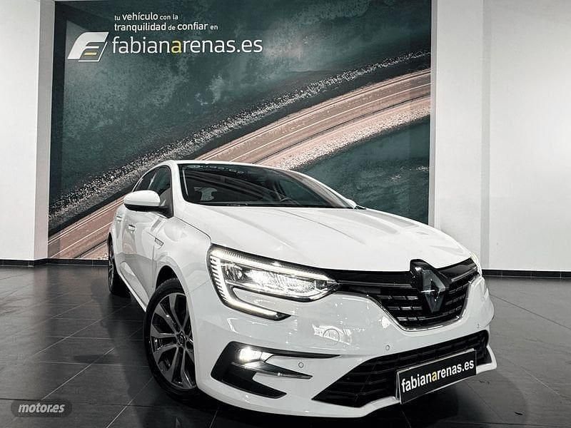 Usado Renault Mégane IV Techno 115 CV (84 kW) 2022 Blanco Berlina