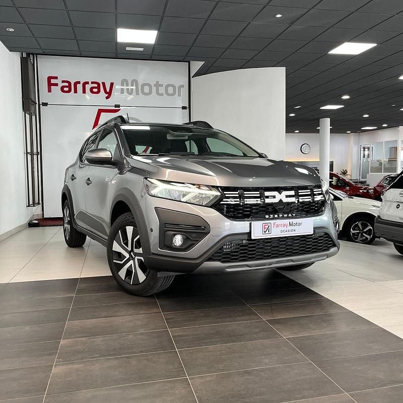 Novo Dacia Sandero Expression 111 HP (81 kW) 2026 Cinzento