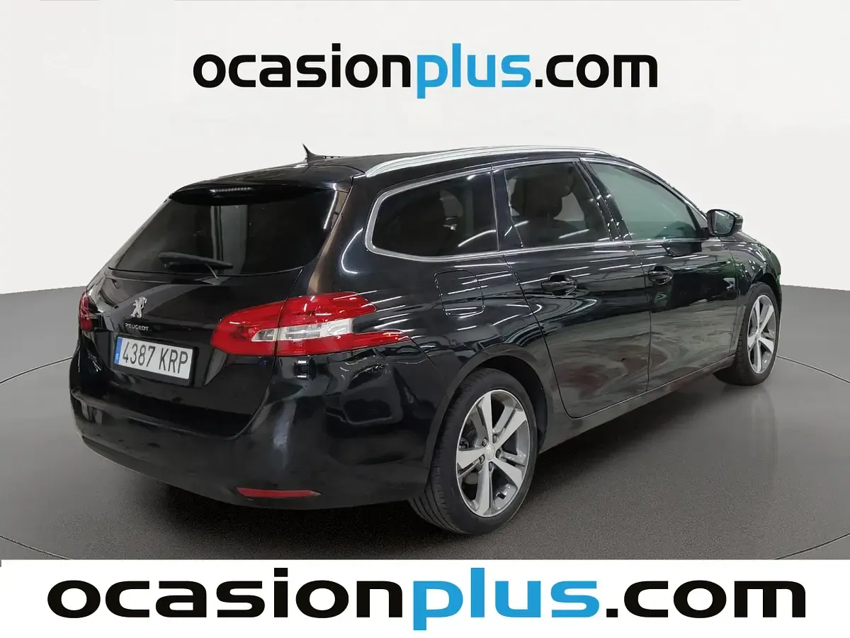 Usado Peugeot 308 SW Allure 131 CV (96 kW) 2018 Negro Familiar