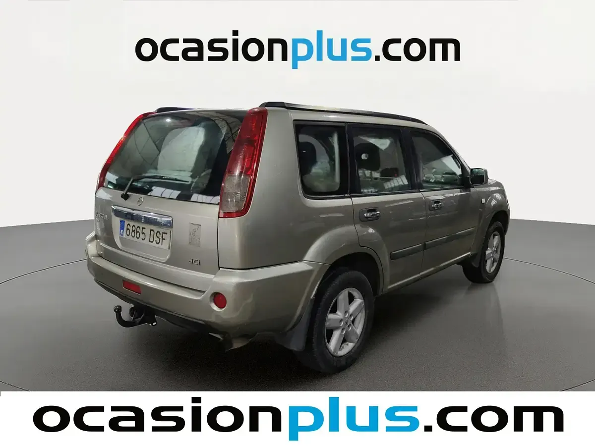 Usado Nissan X-Trail XE 136 CV (100 kW) 2005 Gris SUV