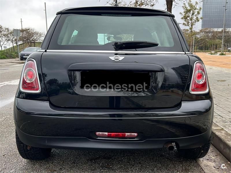 Usado Mini ONE 98 CV (72 kW) 2012 Negro Utilitario