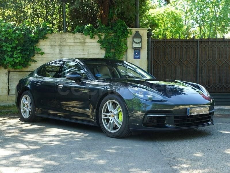 Begagnad Porsche Panamera 4 462 HK (339 kW) 2017 Grå Sedan
