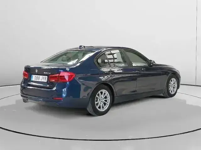 Usado BMW 320 Efficient Dynamics 163 CV (119 kW) 2017 Azul Berlina