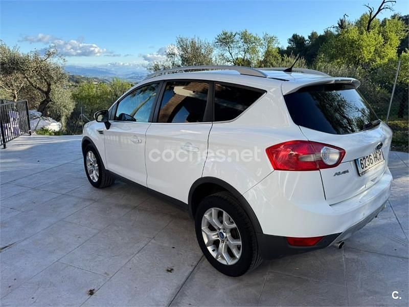 Usado Ford Kuga Trend 140 HP (102 kW) 2011 Branco SUV