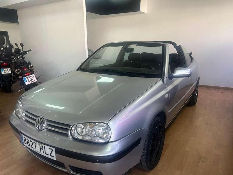Usado VW Golf III Highline 110 CV (80 kW) 1999 Gris Utilitario