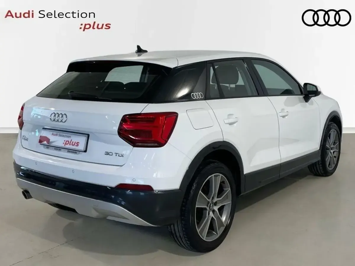 Usado Audi Q2 Design 116 CV (85 kW) 2020 Blanco SUV