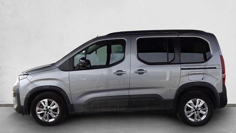 Usado Peugeot Rifter Allure 102 CV (75 kW) 2025 Monovolumen