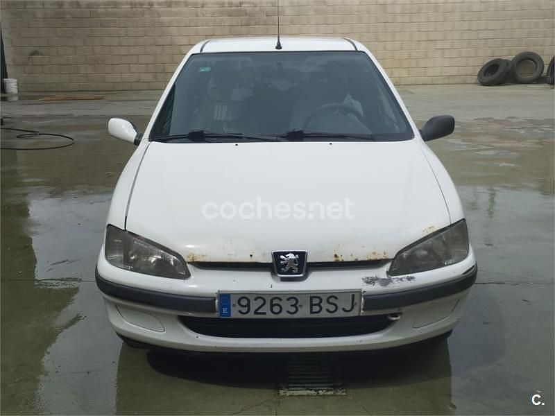 Blanco Usado 2002 Peugeot 106 Utilitario | 1000 € - Imagen 1/4