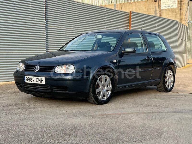 Gris / plata Usado 2003 VW Golf IV GTI Berlina | 7200 € (Un poco caro) - Imagen 1/4