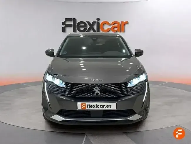 Usado Peugeot 3008 Active 130 CV (95 kW) 2021 Gris SUV