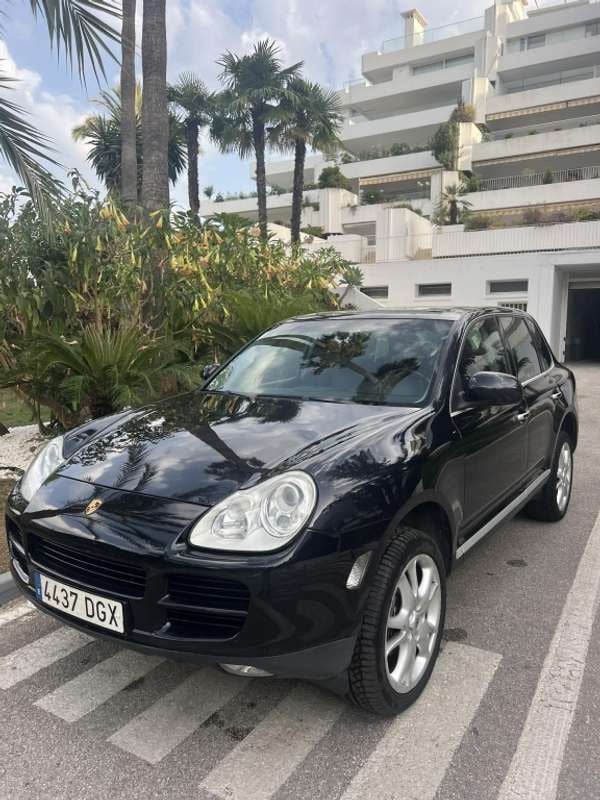 Negro Usado 2005 Porsche Cayenne SUV | 13.490 € (Precio justo) - Imagen 1/4