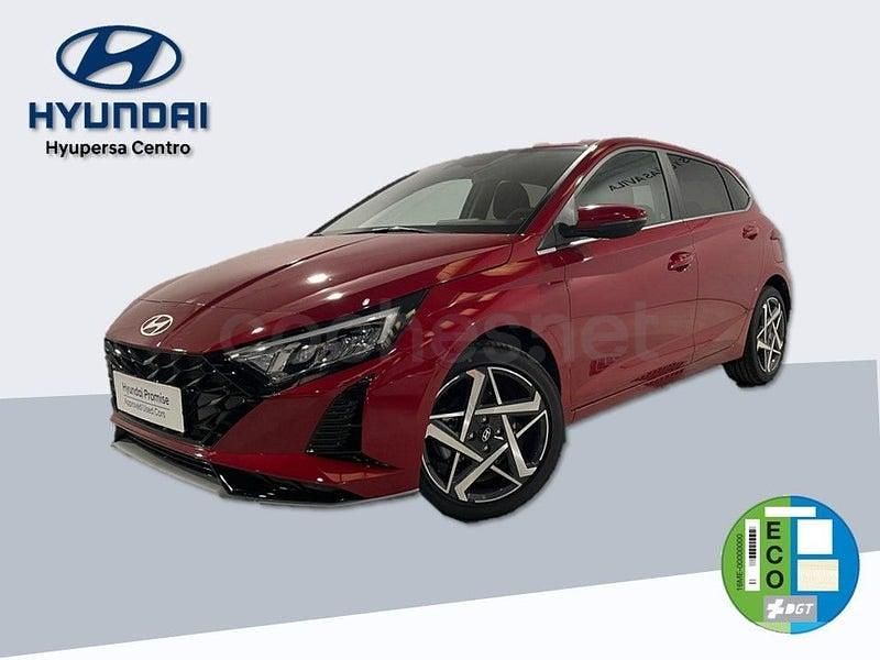 Usado Hyundai i20 100 CV (73 kW) 2025 Granate Berlina