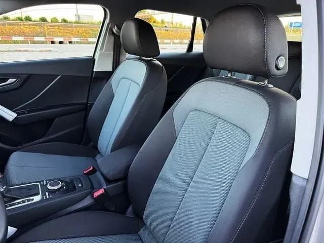 Usado Audi Q2 Design 151 HP (111 kW) 2019 Cinzento SUV