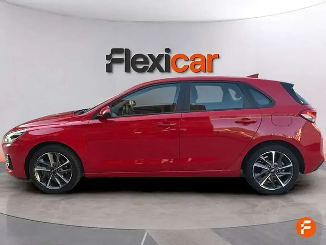 Usado Hyundai i30 120 HP (88 kW) 2021 Vermelho Citadino