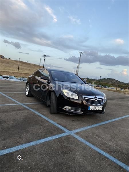 Usado Opel Insignia Sportive 195 CV (143 kW) 2012 Marrón Berlina