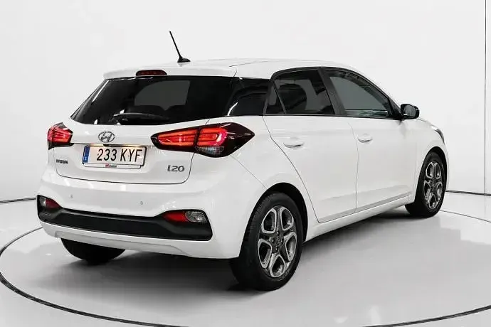 Begagnad Hyundai i20 100 HK (73 kW) 2019 Halvkombi
