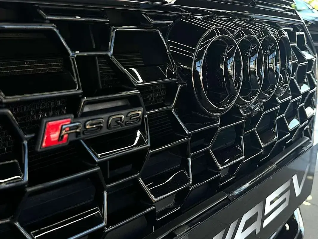 Usado Audi RS Q3 Sportback Exclusive 400 CV (294 kW) 2021 Negro SUV