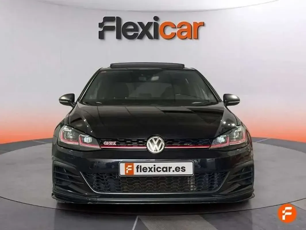 Usado VW Golf VII GTI 290 CV (213 kW) 2019 Negro Utilitario