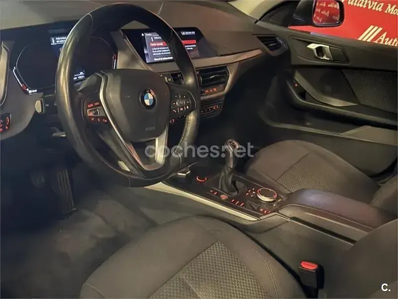 Usado BMW 116 116 CV (85 kW) 2019 Negro Utilitario