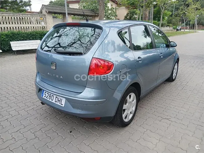 Brugt Seat Altea Stylance 102 HK (75 kW) 2006 Blå MPV