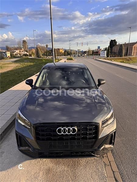 Usado Audi Q2 S-Line 150 CV (110 kW) 2021 Gris / plata SUV