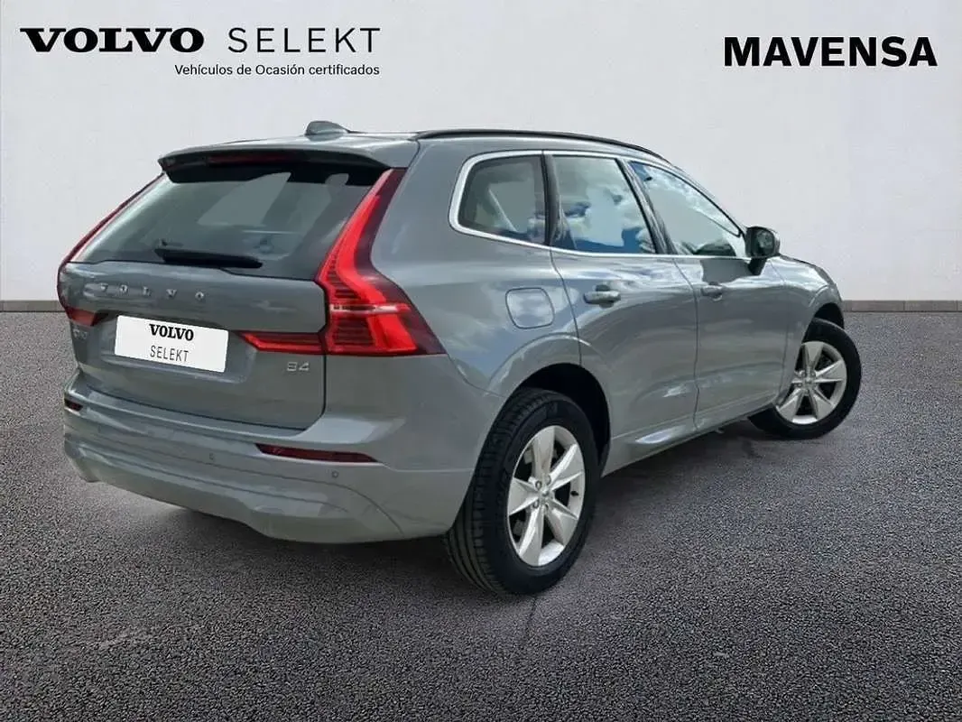 Usado Volvo XC60 Core 197 CV (144 kW) 2024 Gris SUV