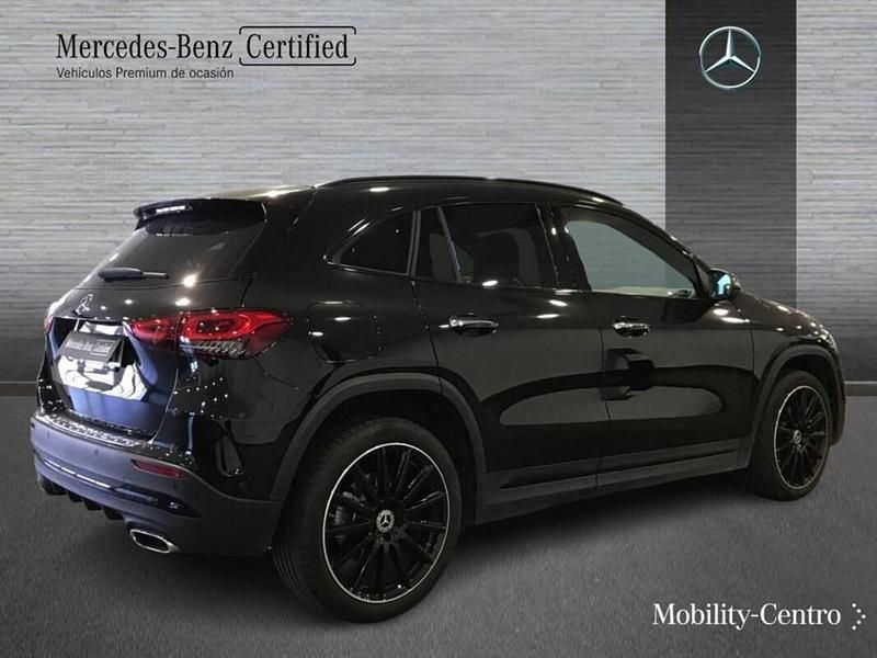 Usado Mercedes GLA250 AMG line 160 CV (117 kW) 2022 Kosmosblack  met. SUV