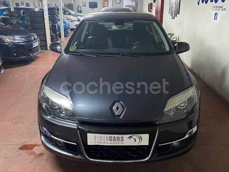 Usado Renault Laguna III Dynamique 130 CV (95 kW) 2013 Gris / plata Berlina