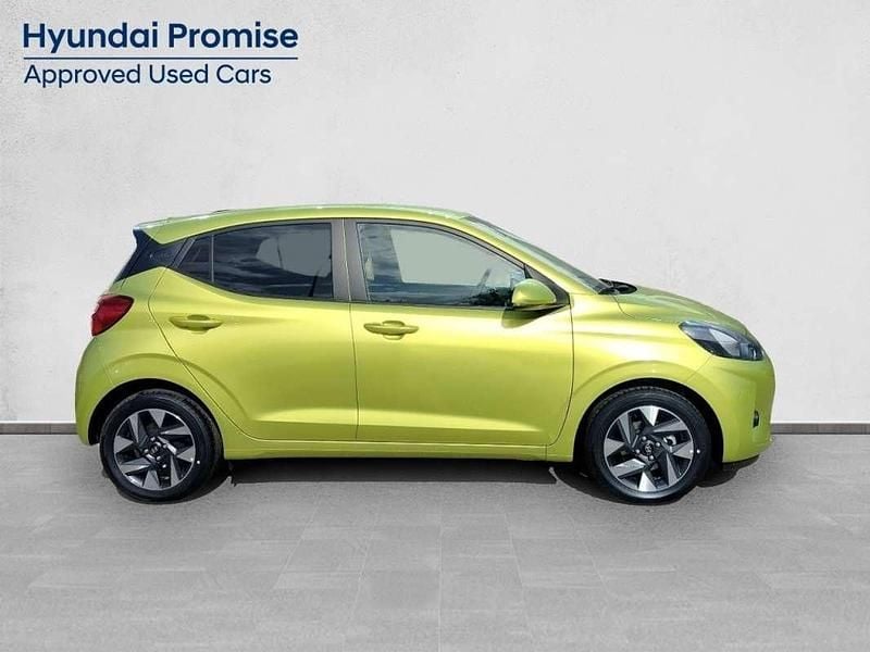 Nuevo Hyundai i10 64 CV (47 kW) 2025 Amarillo Utilitario