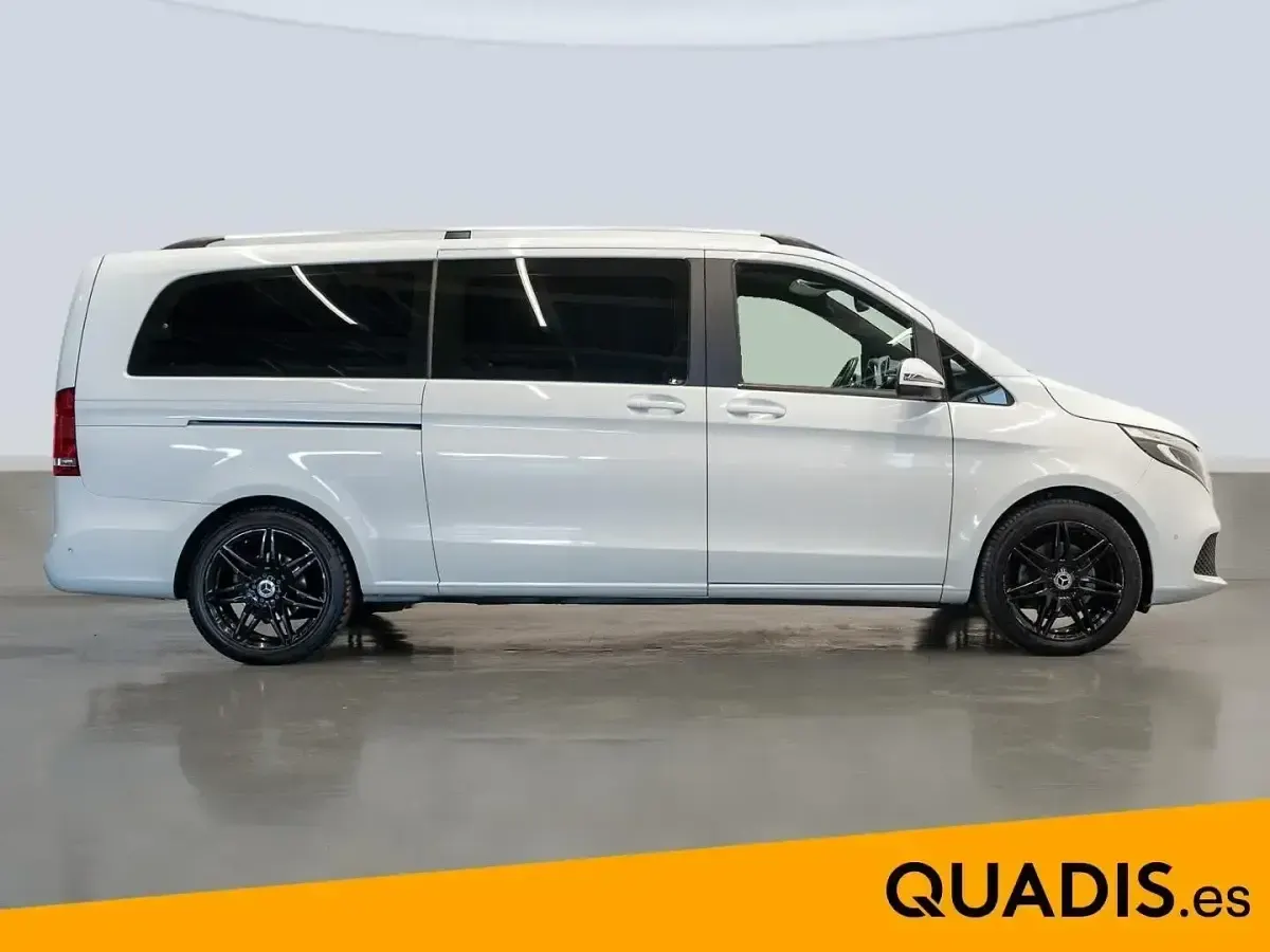 Begagnad Mercedes V300 AMG 239 HK (175 kW) 2020 Vit Minibuss