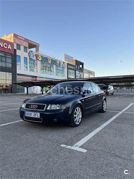 Usado Audi A4 Sport 130 CV (95 kW) 2005 Azul Berlina