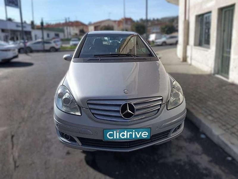 Usado Mercedes C320 140 CV (102 kW) 2006 Gris Berlina