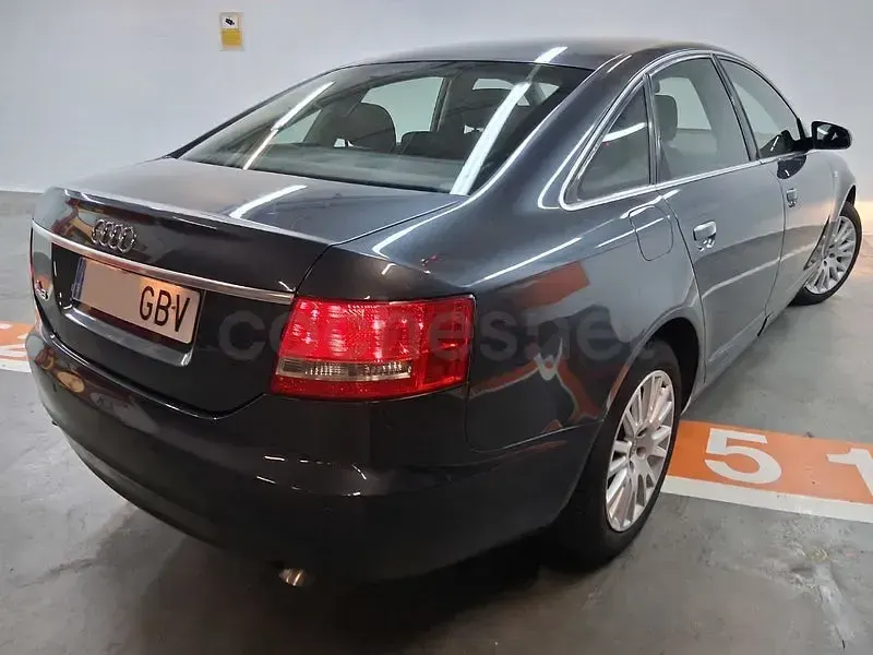 Usado Audi A6 140 CV (102 kW) 2008 Gris / plata Berlina