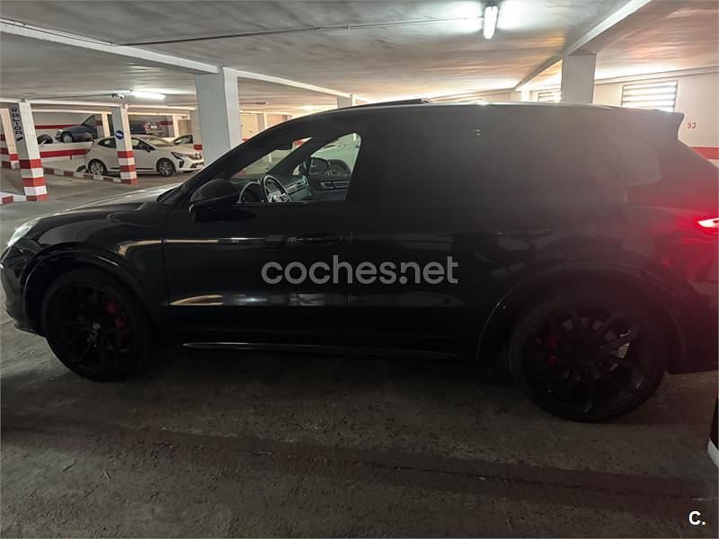 Usado Porsche Cayenne GTS 460 CV (338 kW) 2020 Negro SUV