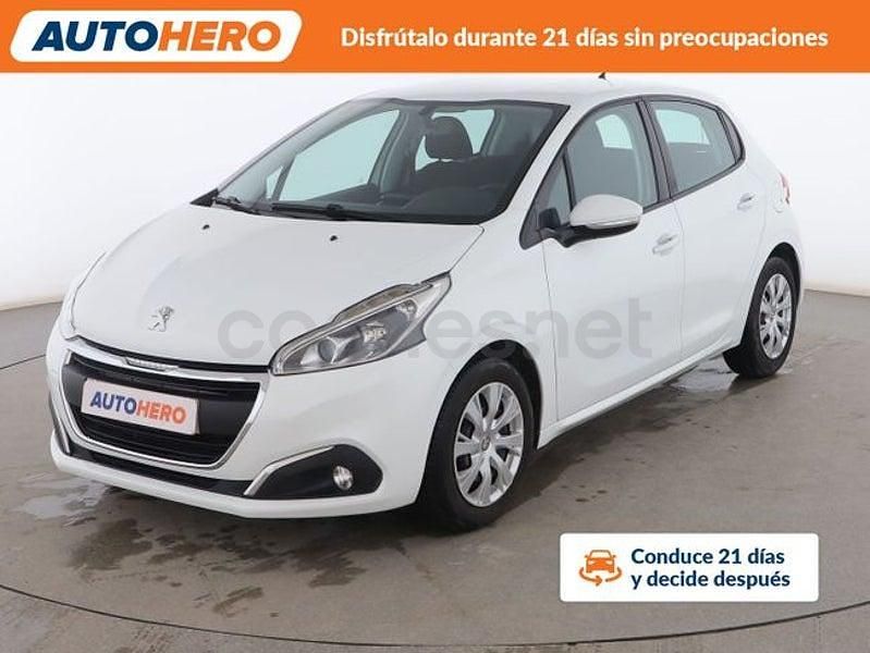 Blanco Usado 2016 Peugeot 208 Active Utilitario | 7699 € (Precio justo) - Imagen 1/3