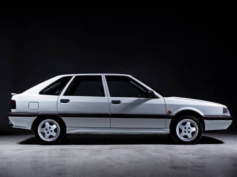 Blanco Usado 1992 Renault 21 Berlina | 6900 € - Imagen 1/4