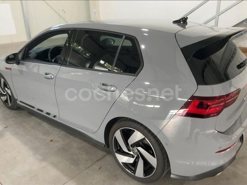 Usado VW Golf VII GTI Clubsport 301 CV (221 kW) 2021 Gris / plata Utilitario