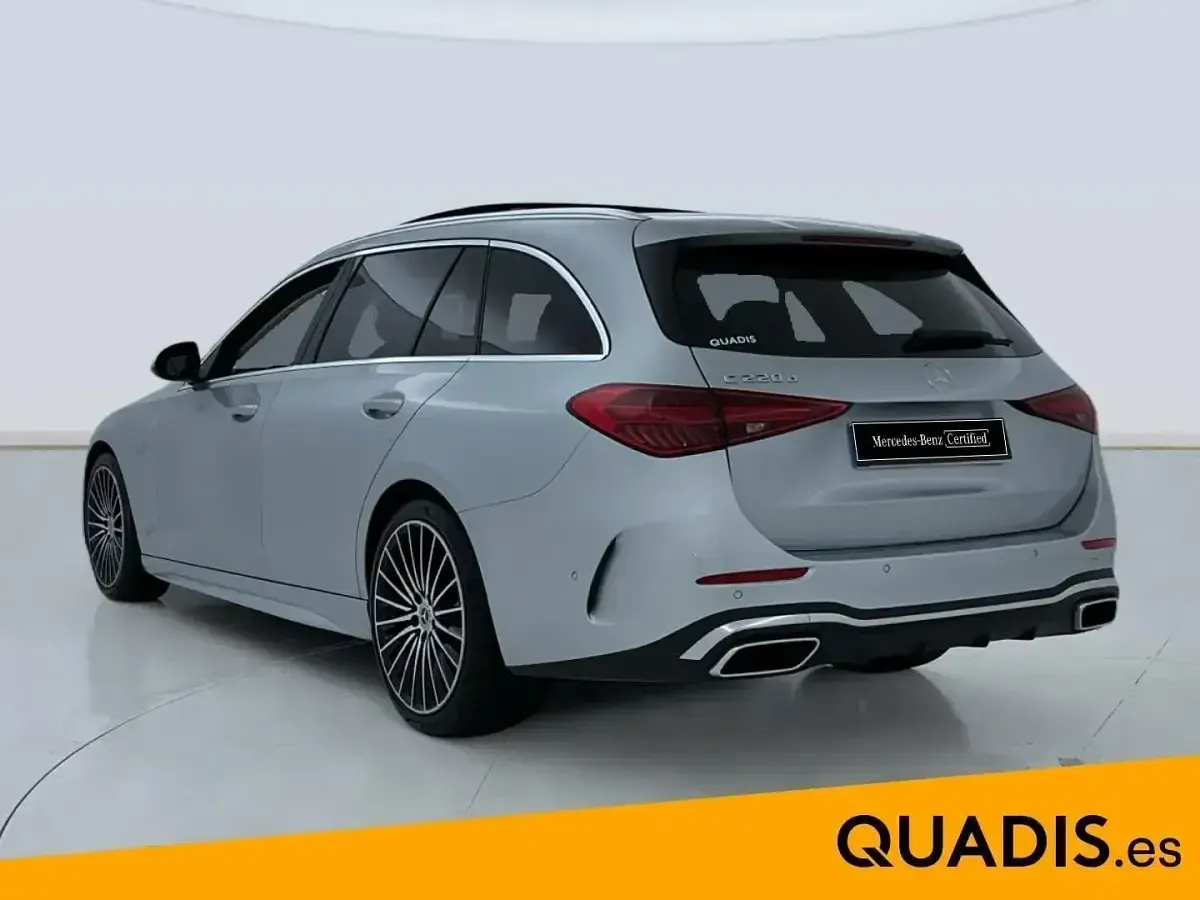 Usado Mercedes 220 200 CV (147 kW) 2025 Gris Familiar