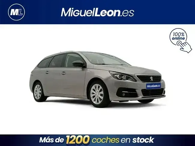 Usado Peugeot 308 Style 102 CV (75 kW) 2020 Gris / plata Familiar
