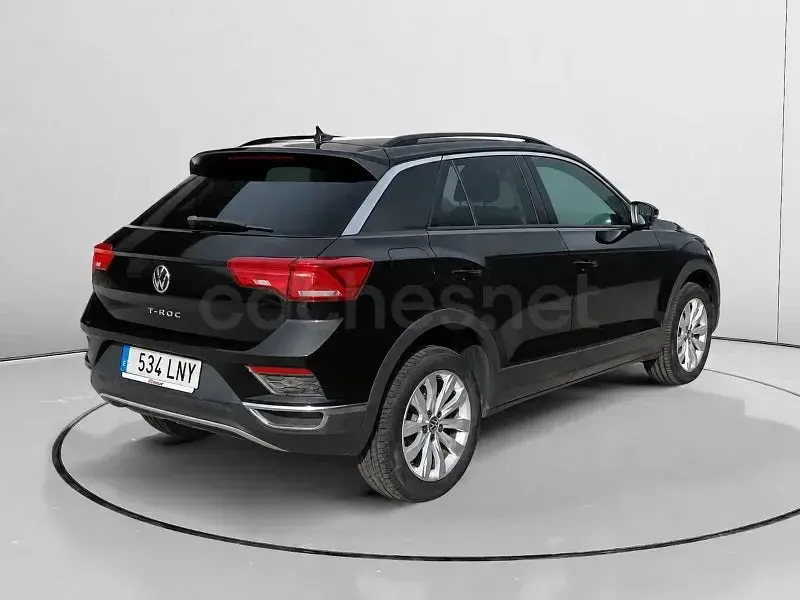 Usado VW T-Roc Advance 115 CV (84 kW) 2021 Negro SUV