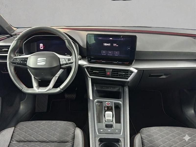 Usado Seat Leon FR 150 CV (110 kW) 2025 Gris Utilitario