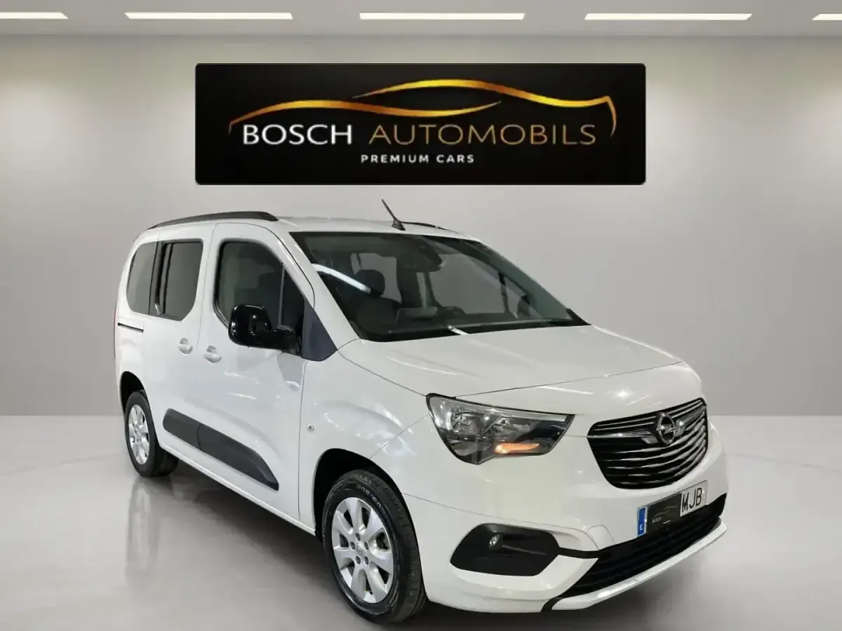 Usado Opel Combo Edition+ 102 CV (75 kW) 2023 Blanco Monovolumen