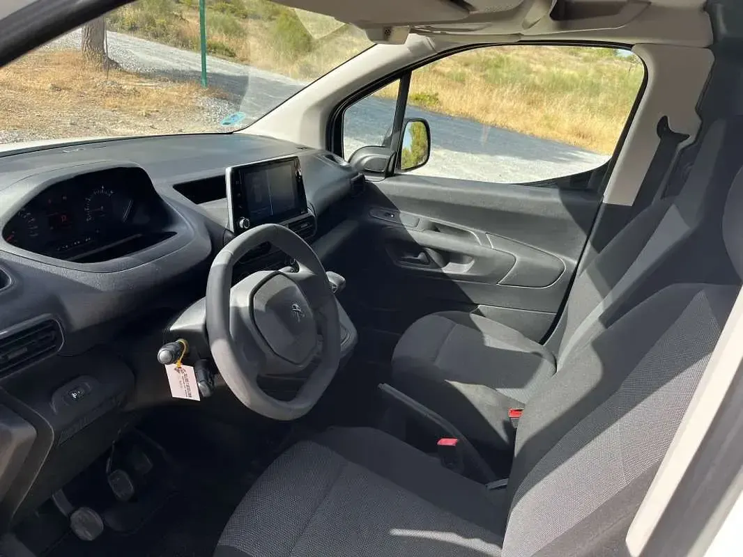 Usado Peugeot Partner S 102 CV (75 kW) 2022 Blanco Monovolumen