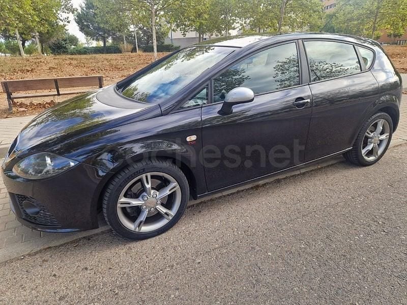 Usado Seat Leon FR 170 CV (125 kW) 2007 Negro Berlina