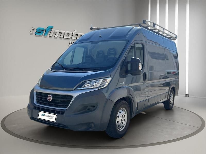 Usado Fiat Ducato S 136 CV (100 kW) 2017 Gris Van