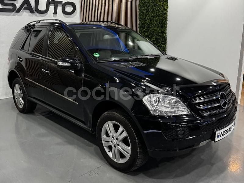 Usado Mercedes ML280 190 CV (139 kW) 2007 Negro SUV