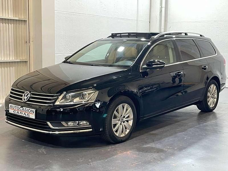 Usado VW Passat Highline 140 CV (102 kW) 2012 Negro Familiar