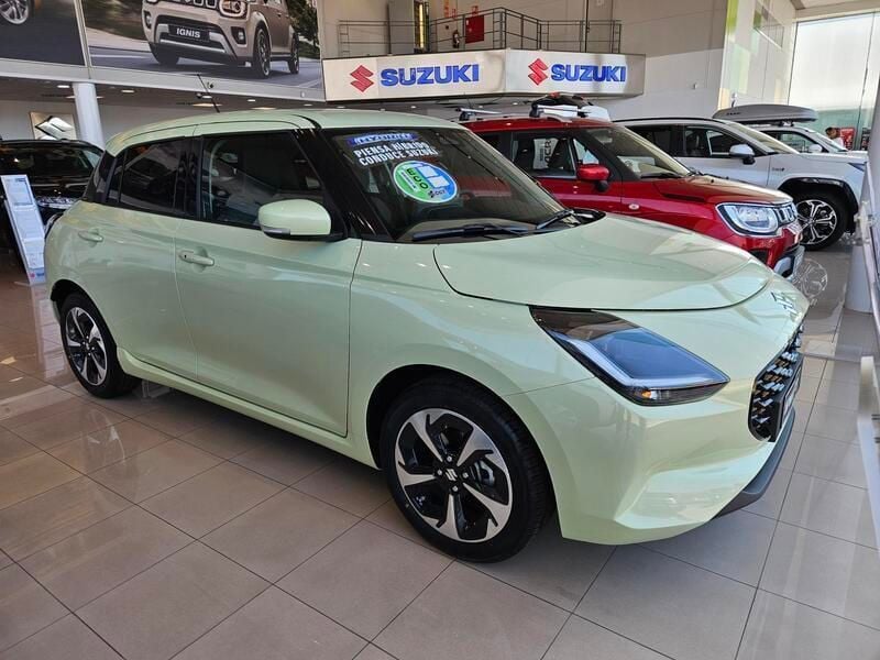 Usado Suzuki Swift 83 CV (61 kW) 2024 Amarillo Utilitario