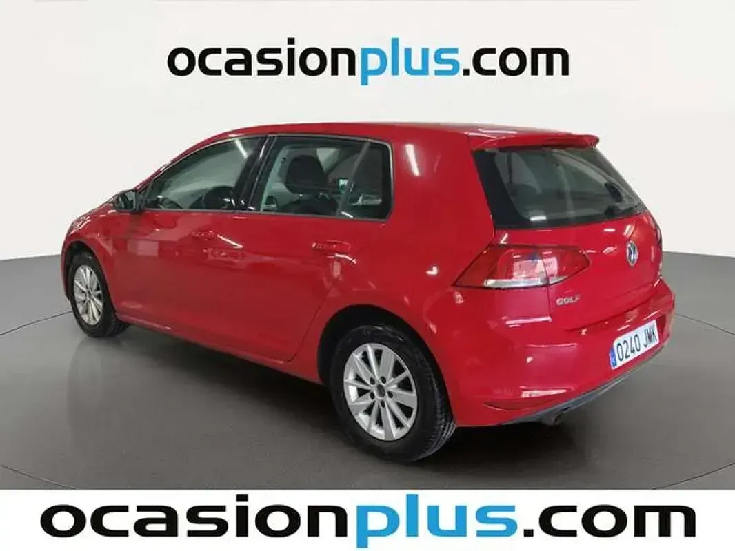 Usado VW Golf VII Business 110 CV (80 kW) 2016 Rojo Utilitario